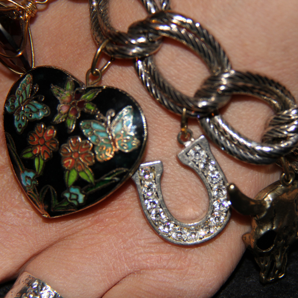 BETSEY JOHNSON Vintage BRACELET BOHO INDIE SKULL B19 butterfly charm heart new - Picture 1 of 8